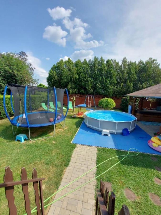 Nagcsalados Rozsa Apartman Балатонлелле Екстер'єр фото