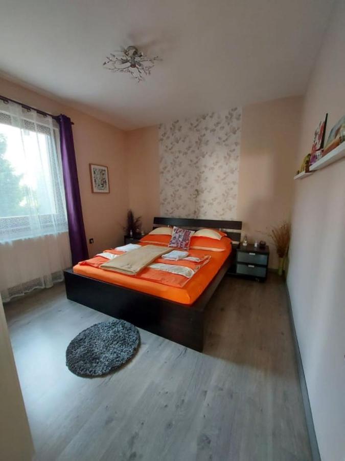 Nagcsalados Rozsa Apartman Балатонлелле Екстер'єр фото