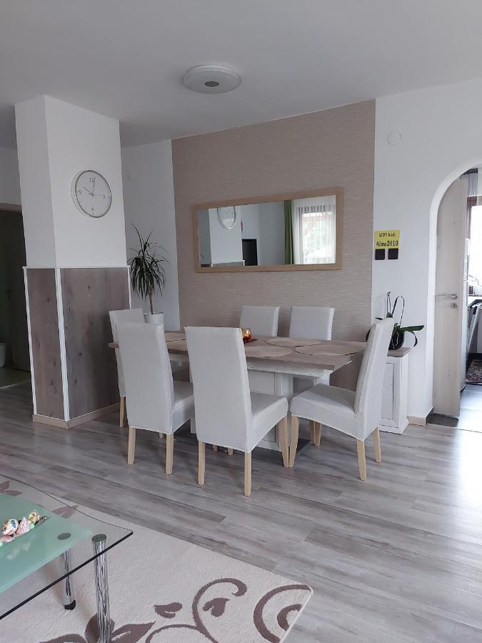 Nagcsalados Rozsa Apartman Балатонлелле Екстер'єр фото