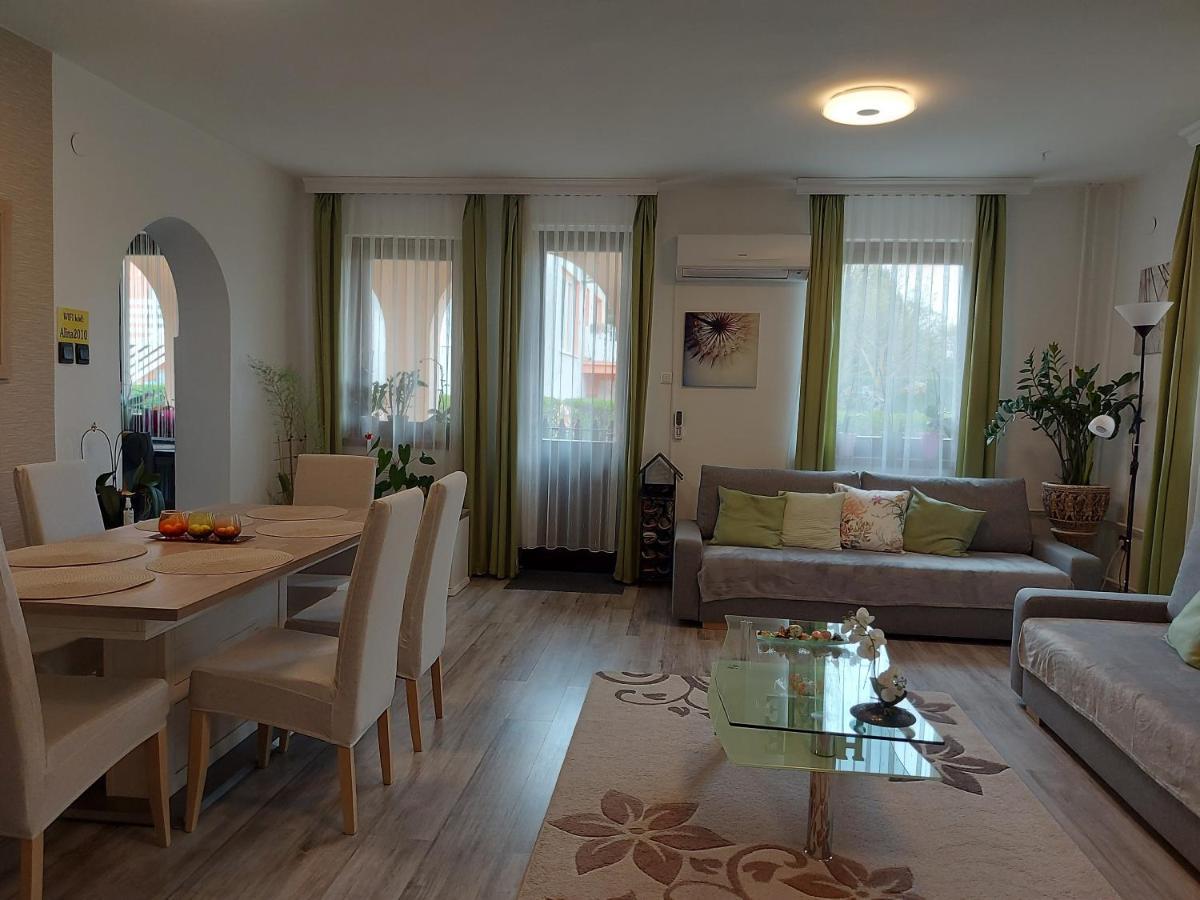 Nagcsalados Rozsa Apartman Балатонлелле Екстер'єр фото
